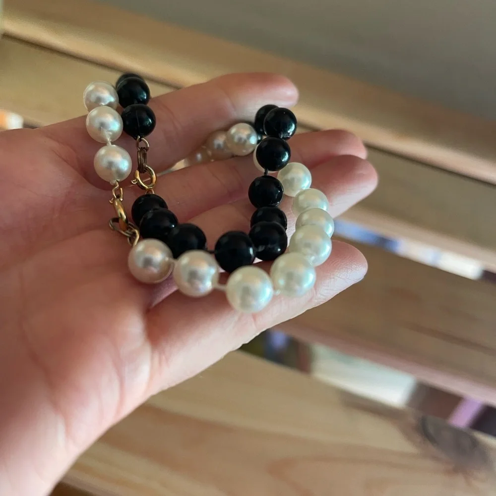 Set of 2 black and white faux pearl beaded y2k 90s retro bracelets